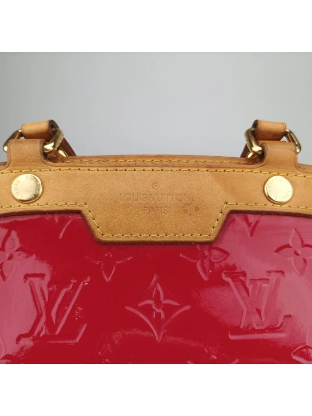 Louis Vuitton Blair MM Rose Indien Vernis Shoulder